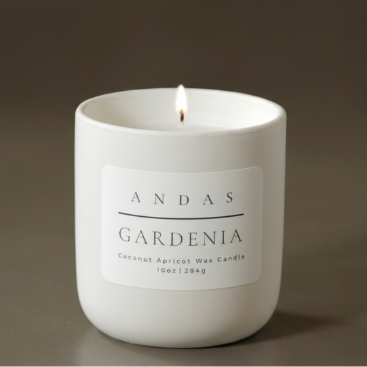 Gardenia - 10 oz Signature Candle